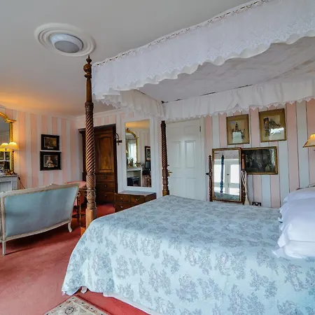 The Quay House, * Clifden